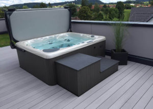 WHIRLPOOL MODELL 715 AUF DACHTERRASSE