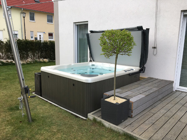 WHIRLPOOL MODELL 360 MÜNCHEN